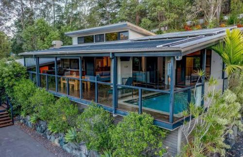 Mooloolah Valley House | Winter is Here! Enjoy Exclusive Access for 9, Cozy Media Room, Acreage Estate in Magical Sunshine Coast