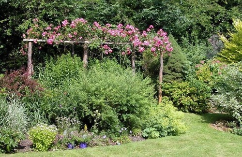 Chilmark Cottage | WINTERBOURNE COTTAGE, family friendly, with a garden in Chilmark