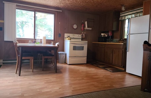 Rhinelander Cabin | Wintergreen Cabin #1 on Moen Lake Chain