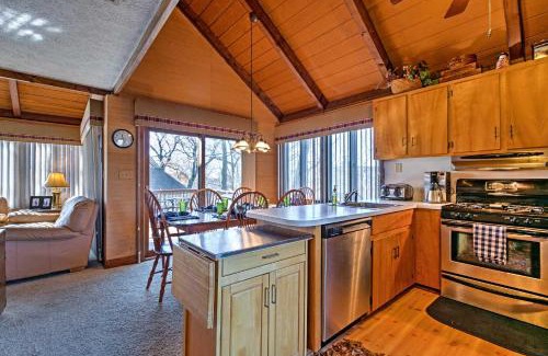 Treeloft House | Wintergreen Home with Hot Tub, Deck and Mountain Views