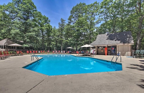 Nellysford Apartment | Wintergreen Resort Vacation Rental with Pool Access!
