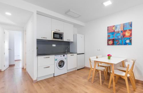 Bailen-Miraflores Apartment | WintowinRentals Cozy Apartment Near Center