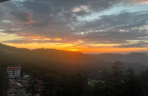 Shimla House | WINTRY 5BHK ENTIHOME nFOR FRINDS & FAMILIES nPARKING AND WI-FI