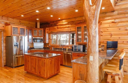 Cassville House | Wisconsin Property | 2 Luxury Lodges | Sleeps 31