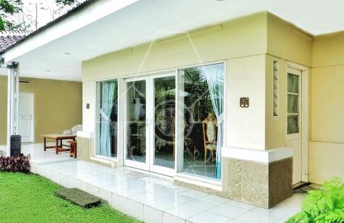 Cipanas Villa | Wisma Halim Villas & Conference
