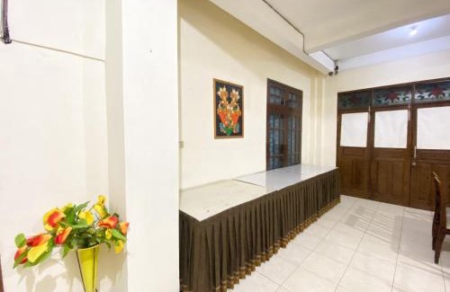 Sidoarjo Hotel | Wisma Kartini Syariah near Alun Alun Sidoarjo RedPartner