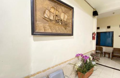 Sidoarjo Hotel | Wisma Kartini Syariah near Alun Alun Sidoarjo RedPartner