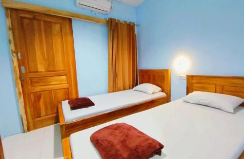 Surakarta Hotel | Wisma Kencana Syariah near UNS Mitra RedDoorz