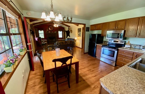 Summerfield House | Wister Lake Cabin