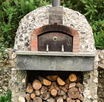 Patrixbourne House | Wisteria Lodge - Stylish Countryside Lodge on 25-Acre Estate