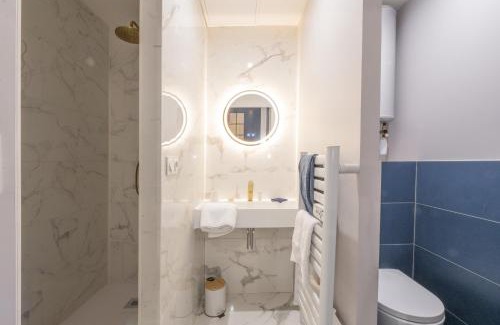 Ecully Bed & Breakfast | Wisteria Villa - Rêves en soie, Ecully
