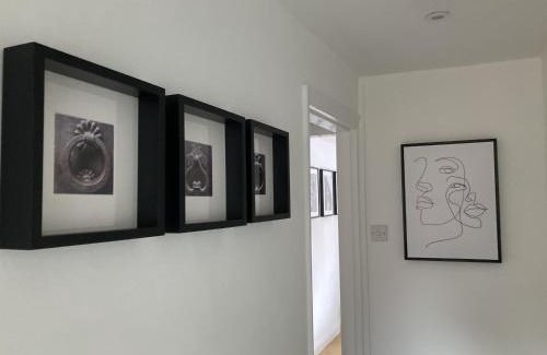 Pershore House | Witcroft Cottage