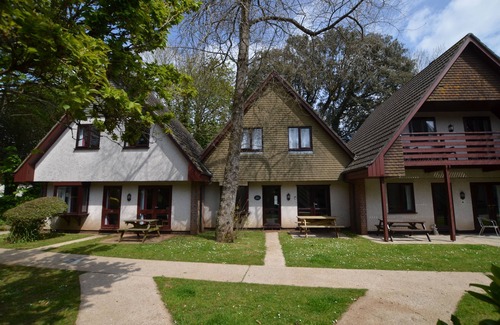 Saint Erth Praze Apartment | With open plan dining and living space equipped modern kitchen and accommodation for up to 7 guests