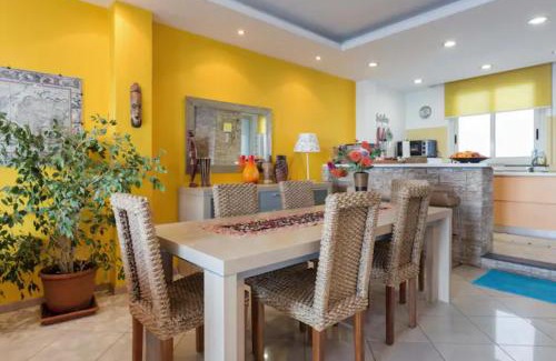 Stazzo Apartment | With Terrace and Lovely Sea View