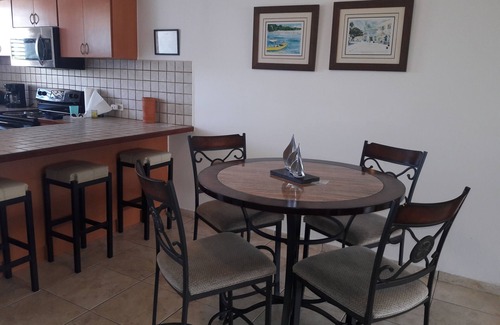 Pole Ojea Condo | WKLY DISCOUNT RATES Fully-Furnished 2-Level Penthouse Condo at Paseo del Faro