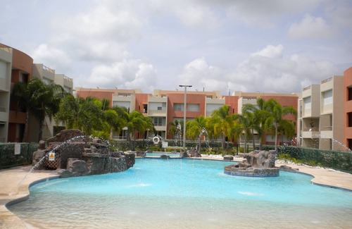 Pole Ojea Condo | WKLY DISCOUNT RATES Fully-Furnished 2-Level Penthouse Condo at Paseo del Faro