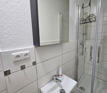 Schwerin Apartment | Wohnen auf Zeit am Heidensee sowie NETFLIX Zugang und WLAN