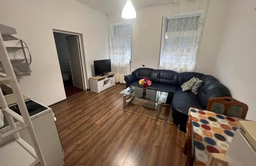 Neu Helfta Apartment | Wohnung 18A