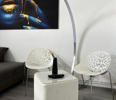 Western Ring Area Apartment | Wohnung am weißen Ross