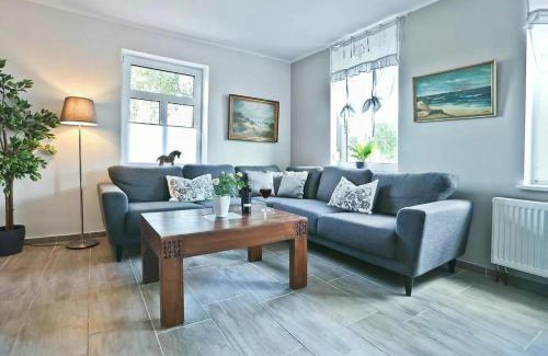 Klaeden Apartment | Wohnung Auszeit im Gutshof zum See