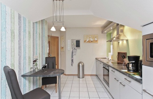 Mersheim Apartment | Wohnung in Nieheim am Waldrand