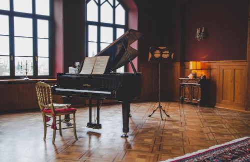 Behren-Luebchin House | Wohnung Ruth- Turmzimmer Anno1869 Herrenhaus Viecheln