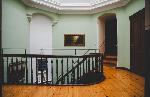 Behren-Luebchin House | Wohnung Ruth- Turmzimmer Anno1869 Herrenhaus Viecheln