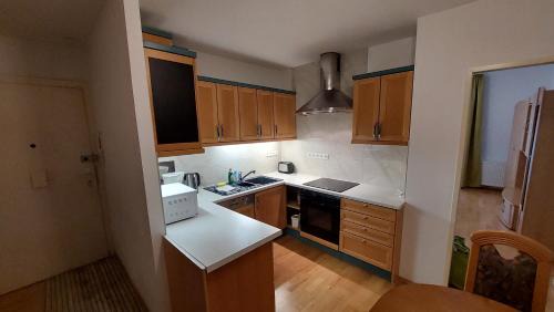Simmering Apartment | Wohnung Simmering neben U&S-Bahn