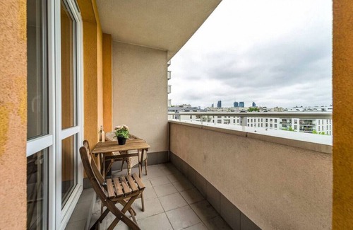 Wola Apartment | Wola Tower - 60m2, Balcony & View, Parks by Rentujemy