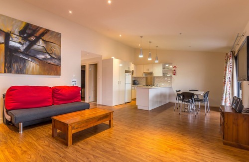 Fairy Meadow Hotel | Wollongong Surf Leisure Resort
