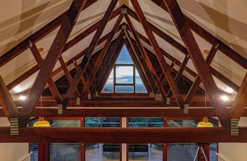 Wolvi House | Wolvi Mountain Retreat - Ocean views & Fireplace