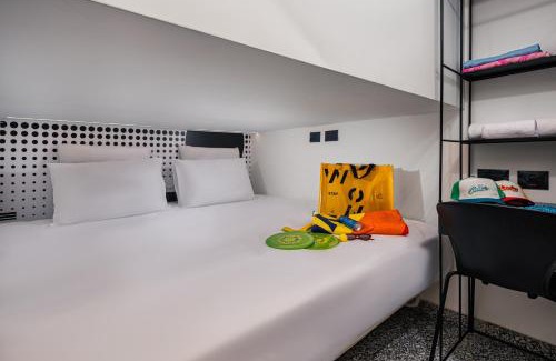 Tel Aviv Promenade Hotel | WOM Beach Pod Hotel