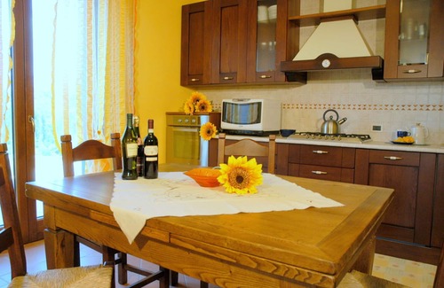 Castelnuovo di Garfagnana Villa | Wonderful private villa for 14 people with WIFI, hot tub, private pool, TV, patio and panoramic .