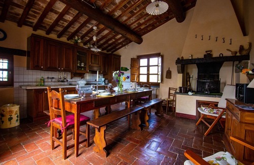 Castiglion Fiorentino Villa | Wonderful private villa with WIFI, A/C, private pool, TV, pets allowed and parking, close to Are.