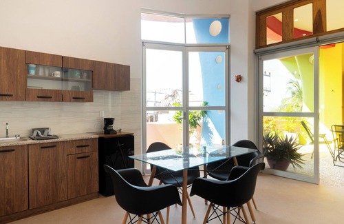 Hidalgo House | Wonderful 3-bedroom house with AC and rooftop swimming pool in Puerto Escondido