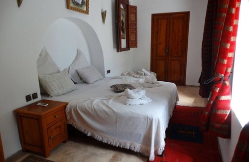 Sidi Bou Amar Bed & Breakfast | Wonderful and Genuine Riad, 5 ' Walk Main Square 11 Nice rooms up to 28 people