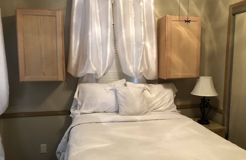 Braden River Resort | Wonderful Cottage @ Gated Resort
