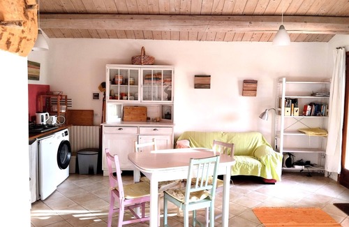 Barchi Apartment | Wonderful flat in the garden - ecologically between vineyard and olive grove