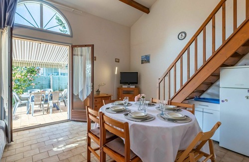 Meschers-sur-Gironde House | Wonderful villa for 5 people with WIFI, TV, terrace, pets allowed and parking