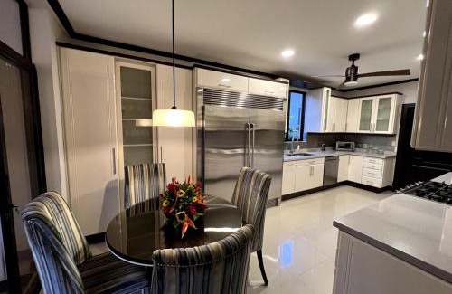 Santa Ana House | Wonderful House