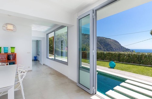 Eze Villa | Wonderful modern Villa, with spectacular view of the Ocean and the Bay of Eze.