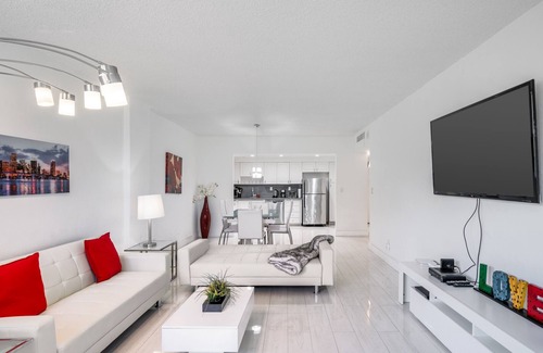 Sunny Isles Beach Resort | Wonderful Ocean Reserve Miami Condos