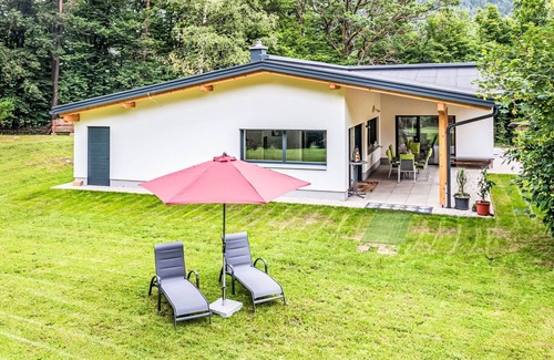 Maria Woerth House | Wonderful private villa for 7 guests with WIFI, TV, terrace, pets allowed and parking