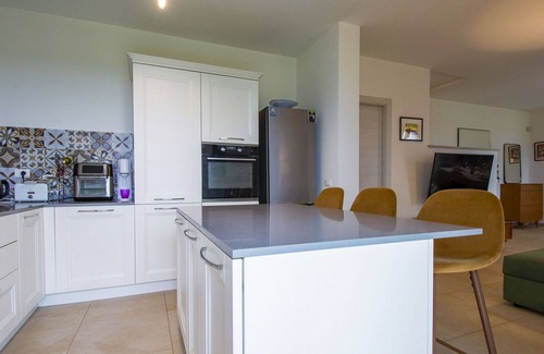 Migliarino Villa | Wonderful private villa for 6 guests with hot tub, A/C, WIFI, TV, balcony, pets allowed and park.