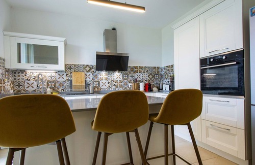Migliarino Villa | Wonderful private villa for 6 guests with hot tub, A/C, WIFI, TV, balcony, pets allowed and park.