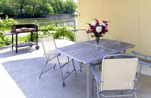 Tyn nad Vltavou House | Wonderful private villa for 8 people with WIFI, TV, terrace, pets allowed and parking