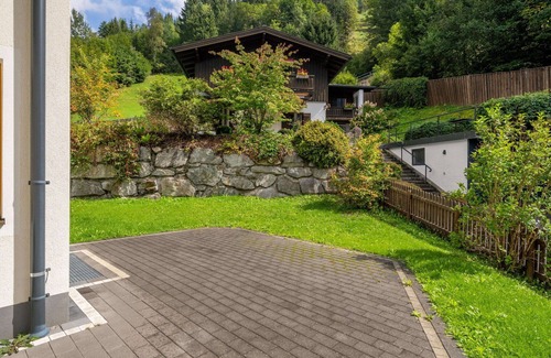 Bad Gastein House | Wonderful private villa for 10 guests with WIFI, TV and balcony