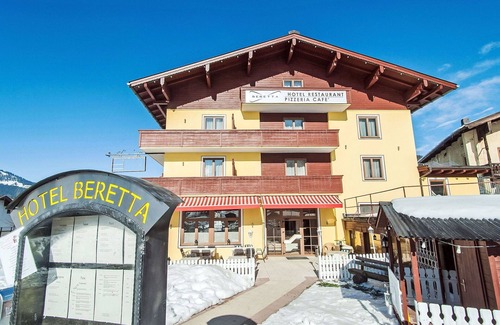 Achenkirch House | Wonderful private villa for 36 guests with WIFI, TV, terrace and parking