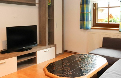 Zederhaus House | Wonderful private villa for 5 guests with WIFI, TV, patio and parking