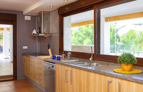 Finestrat Villa | Wonderful private villa for 9 people with private pool, A/C, WIFI, TV and patio